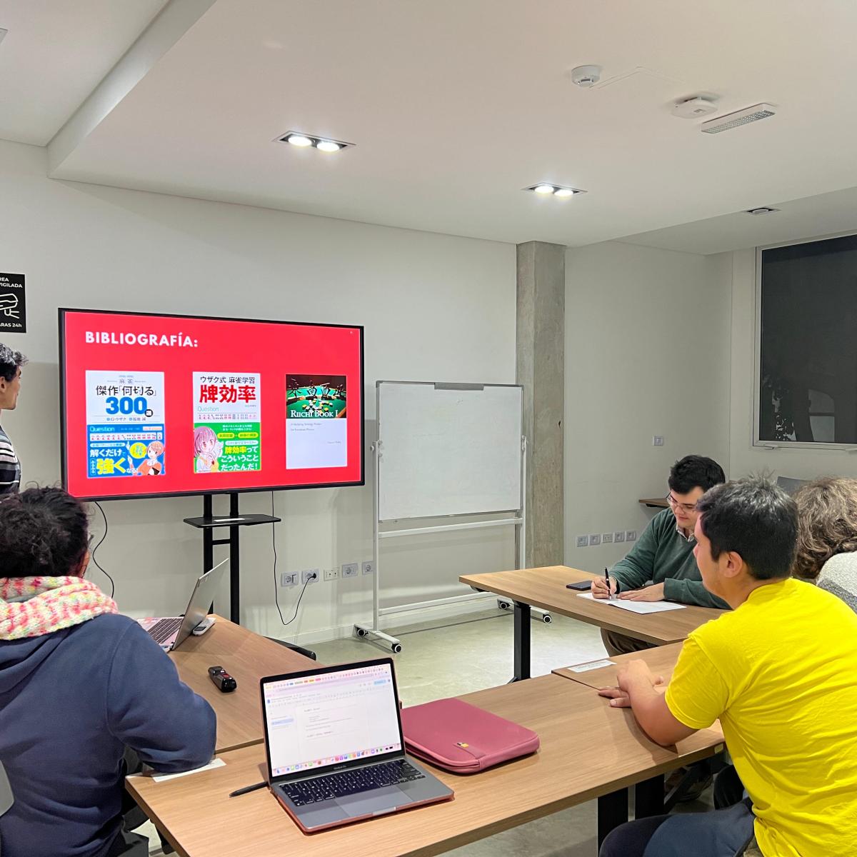 Primera clase avanzada de Riichi&nbsp;Mahjong